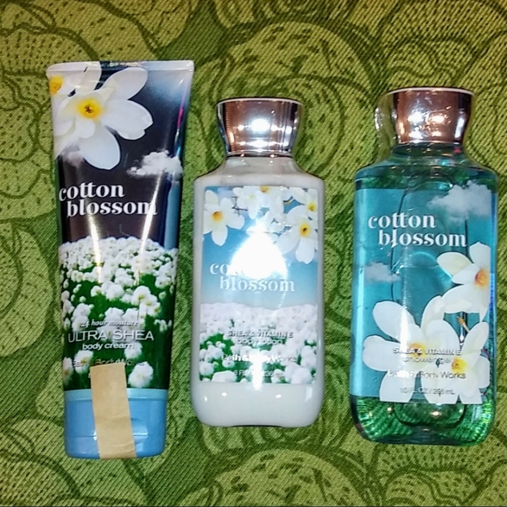 Bath & Body Works 3 PC Set in Cotton Blossom